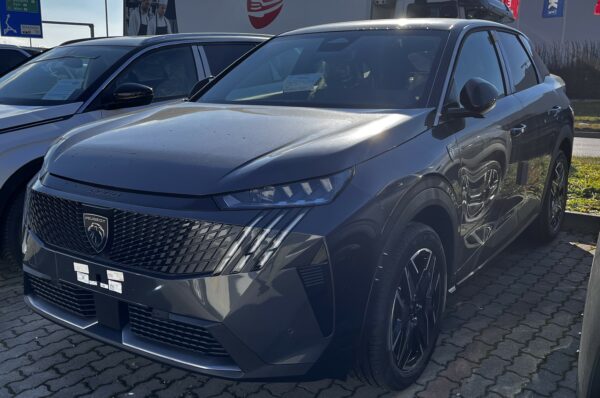 PEUGEOT 3008 GT 1.2 Hybrid 136k e-DCS6 (MHEV)